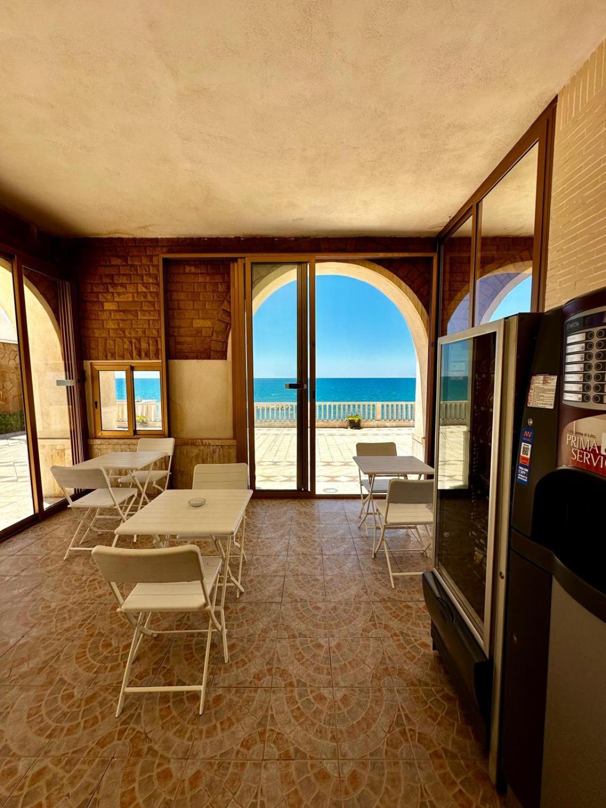 Il Paradiso Sul Mare آنسيو المظهر الخارجي الصورة